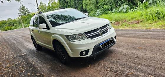DODGE JOURNEY 3.6 RT V6 GASOLINA 4P AUTOMÁTICO DODGE JOURNEY 3.6 RT V6 GASOLINA 4P AUTOMÁTICO